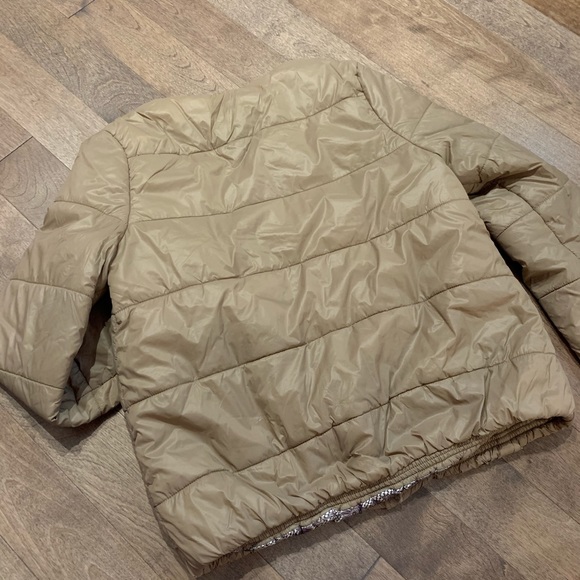 Quilted Short Beige Jacket, round collar and snap button - Picture 3 of 3